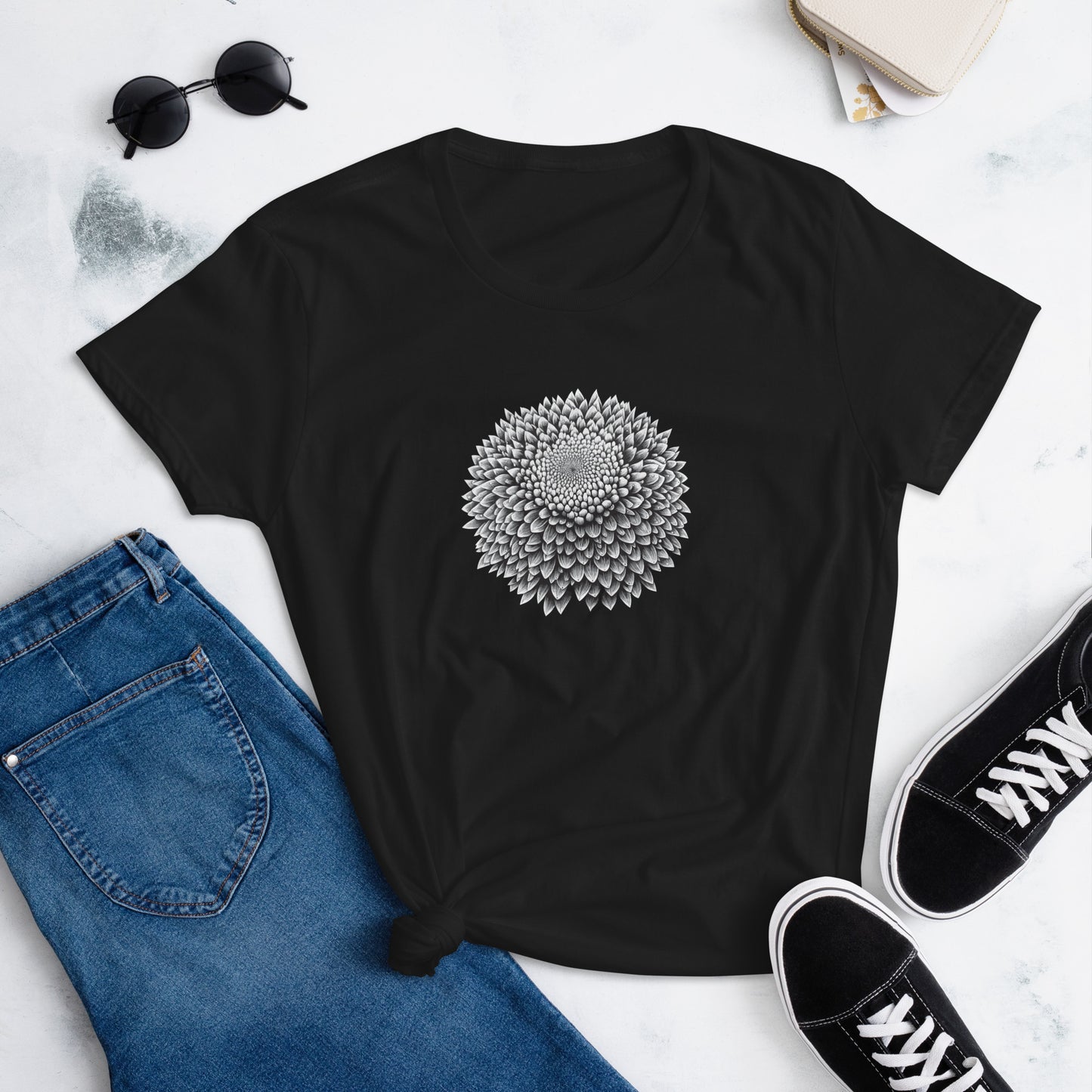 Chrysanthemum Tattoo Style, Black, Women's short sleeve T-shirt